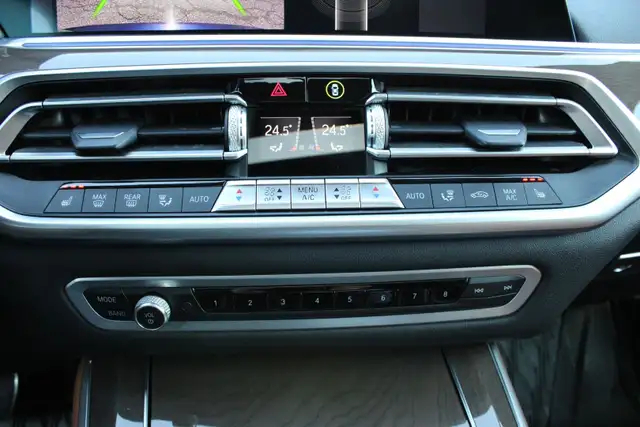 2021 BMW X5 in Cars & Trucks in Oakville / Halton Region - Image 20