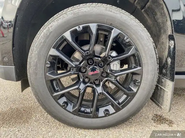 2023 GMC Yukon XL Denali 4x4 DIESEL Sunroof Nav Power Boards in Cars & Trucks in St. Albert - Image 10