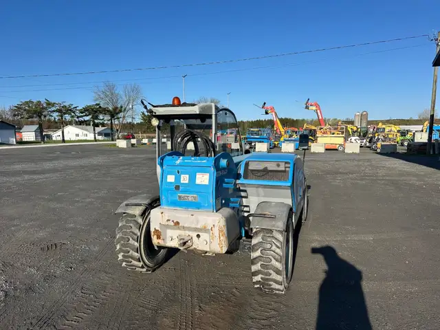 2015 GENIE GTH-5519 Lift Télescopique Chariot Élévateur - in Heavy Equipment in Victoriaville - Image 6