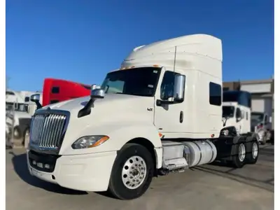 2019 INTERNATIONAL LT625 high-end truck, SPECIAL OFFER $ 29,990 ONLY; Mileage: 742,274 KM; Engine: A...