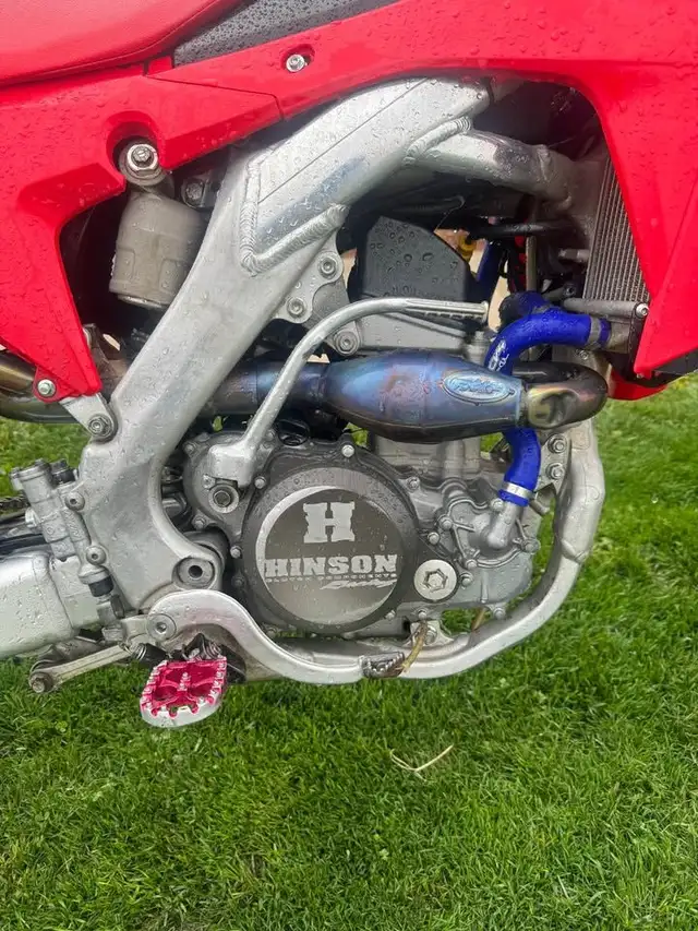  2017 HONDA CRF125F-RED! in Dirt Bikes & Motocross in Edmonton - Image 7