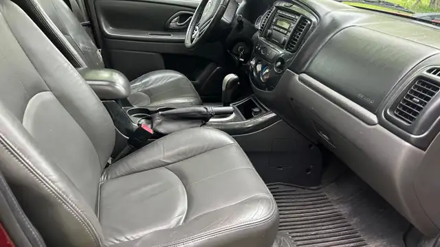 2006 Mazda Tribute S in Cars & Trucks in Oakville / Halton Region - Image 13