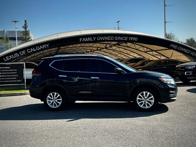 2020 Nissan Rogue SL in Cars & Trucks in Calgary - Image 2