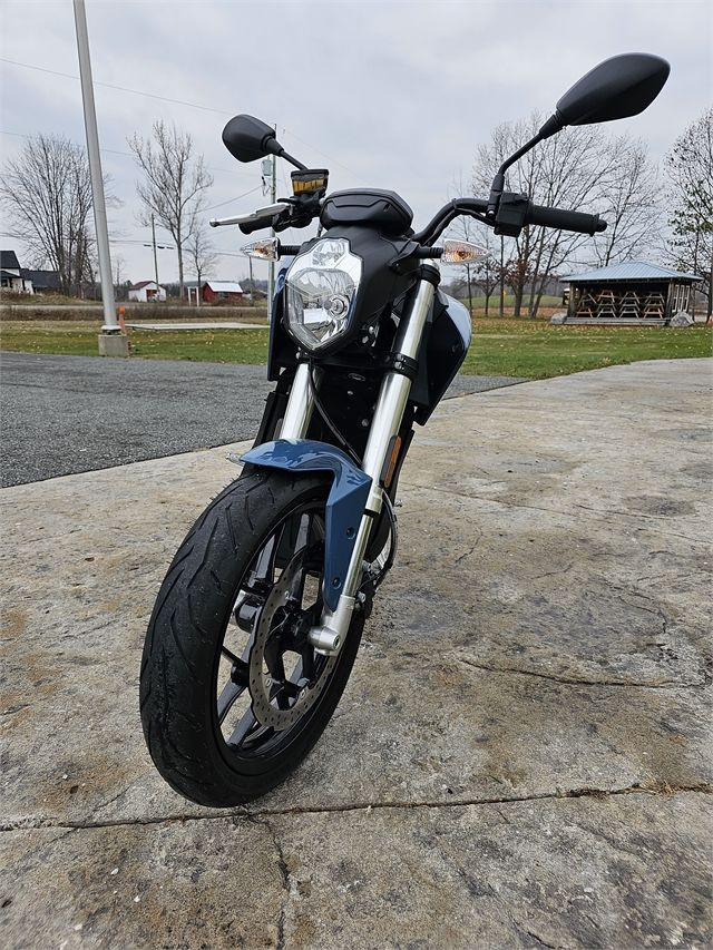2020 Zero S 100% ELECTRIC MOTORCYCLE S - ZF7.2 - USED in Street, Cruisers & Choppers in Peterborough - Image 4