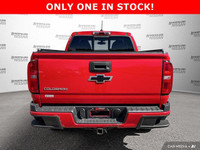 HARD TONNEAU COVER | USB CHARGING | TRAILER TOWING | POWER DRIVER'S SEAT | RUNNING BOARDS! KBB.com B... (image 3)