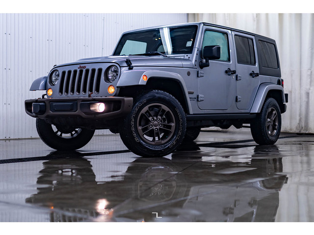  2016 Jeep WRANGLER UNLIMITED 4x4 Sahara 75th Anniversary Editio in Cars & Trucks in Red Deer - Image 4