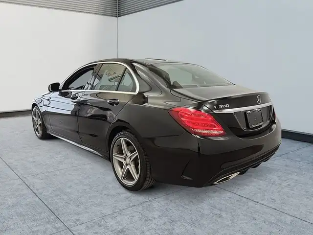 2016 Mercedes-Benz C-Class C 300 4matic Toit pano Cuir Camera Cr in Cars & Trucks in Laval / North Shore - Image 7