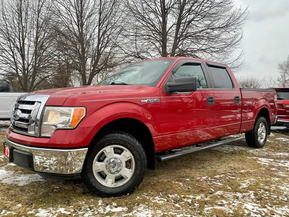 2012 FORD F-150 CREW LOW KMS
