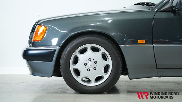 1992 Mercedes-Benz E-Class in Cars & Trucks in Delta/Surrey/Langley - Image 2