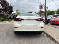 2018 Mazda3 GS Sporty Performance | Advanced Features Enjoy a dynamic drive in this 2018 Mazda3 GS,... (image 5)