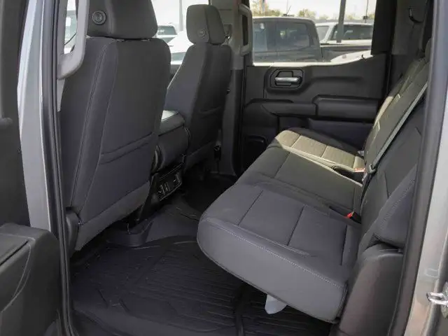 2024 GMC Sierra 1500 Pro | 5.3L in Cars & Trucks in Tricities/Pitt/Maple - Image 18