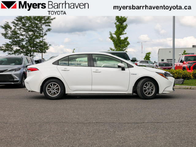 2021 Toyota Corolla Hybrid CVT - $208 B/W in Cars & Trucks in Ottawa - Image 2