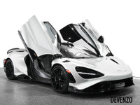 VENDU!!! Yes you read right under 300km !! Mclaren Collector Owned. As new as it gets. Auto Devenzo,... (image 2)