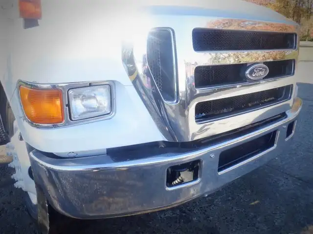 2006 ford F-650 Vacuum Truck 2WD Diesel in Heavy Trucks in Richmond - Image 16
