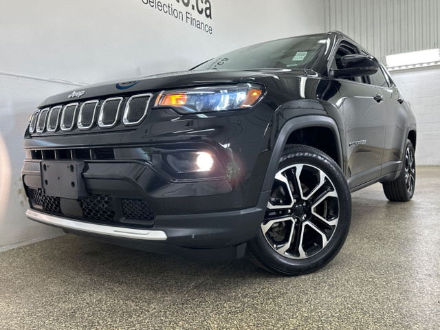 2022 Jeep Compass Limited LIMITED/AWD/ROOF/BLACK LEATHER! in Cars & Trucks in Belleville - Image 4