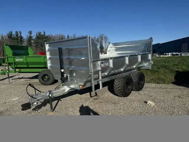 Miska Big Foot Farm Dump Trailer in Cargo & Utility Trailers in Ottawa - Image 3