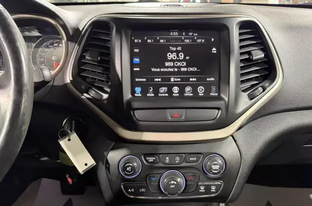 2017 JEEP Cherokee LATITUDE 4X4/CRUISE/NAVI/CAMERA/BLTH/AC/MAGS/ in Cars & Trucks in City of Montréal - Image 19