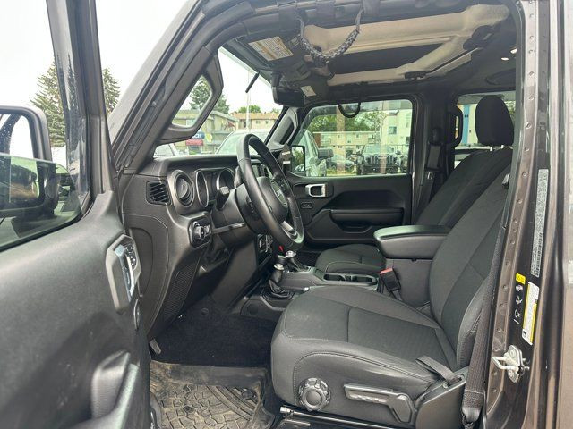 2021 Jeep Wrangler Unlimited Sport 3.6L Auto Apple CarPlay in Cars & Trucks in Edmonton - Image 2