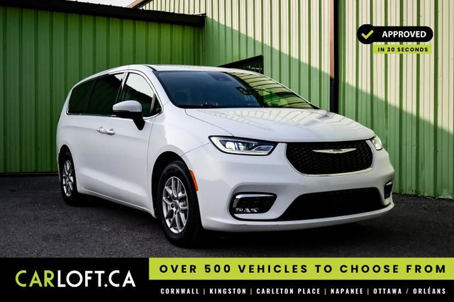 2023 Chrysler Pacifica Touring L • HEATED SEATS/STEERING • REAR  in Cars & Trucks in Cornwall