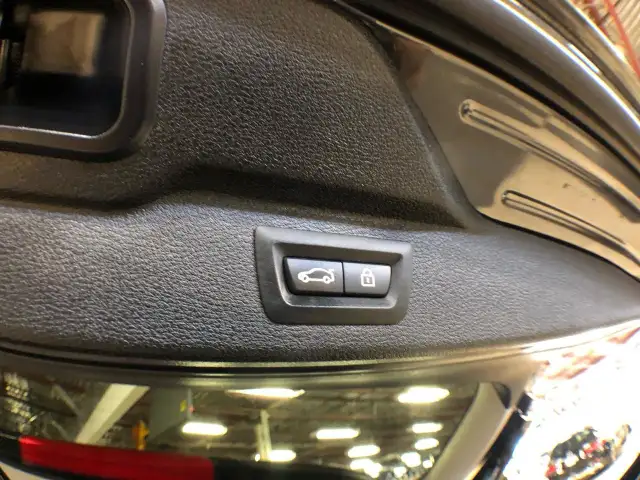 2017 BMW X5 xDrive35i LEATHER PANO/ROOF NAVI B/SPOT HUD CAMERA in Cars & Trucks in City of Toronto - Image 31