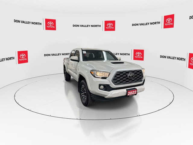 2022 Toyota Tacoma V6 | ACCIDENT FREE | CARPLAY in Cars & Trucks in City of Toronto - Image 2