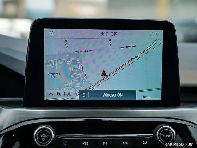 2021 Ford Escape Titanium Hybrid | Adaptive Cruise Control in Cars & Trucks in Windsor Region - Image 22
