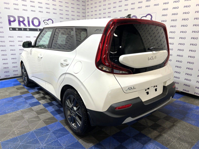 2022 Kia Soul in Cars & Trucks in Ottawa - Image 3