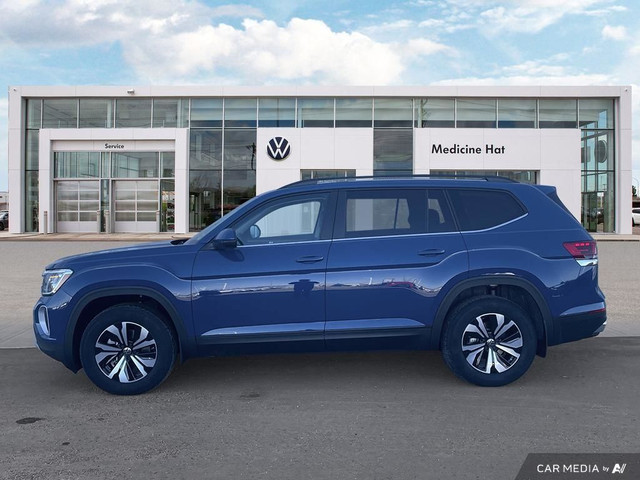 2025 Volkswagen Atlas Comfortline Room for 7, AWD Confidence, Sm in Cars & Trucks in Medicine Hat - Image 4