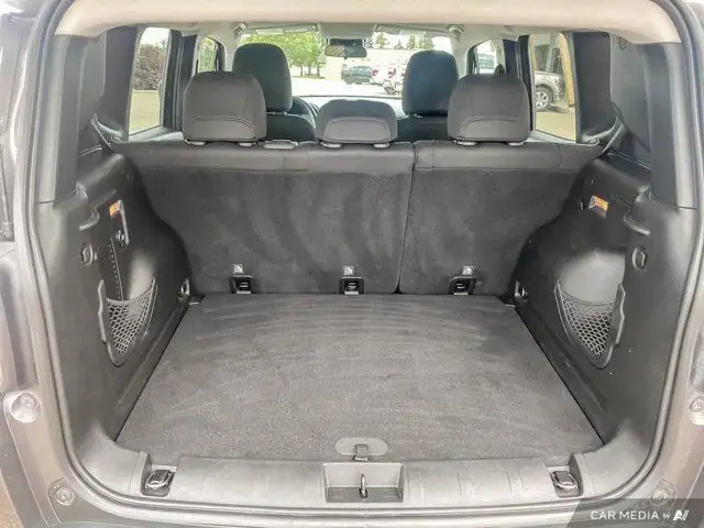 2016 Jeep Renegade North in Cars & Trucks in Saskatoon - Image 17