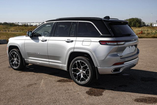 2025 Jeep Grand Cherokee Summit Reserve in Cars & Trucks in Strathcona County - Image 2