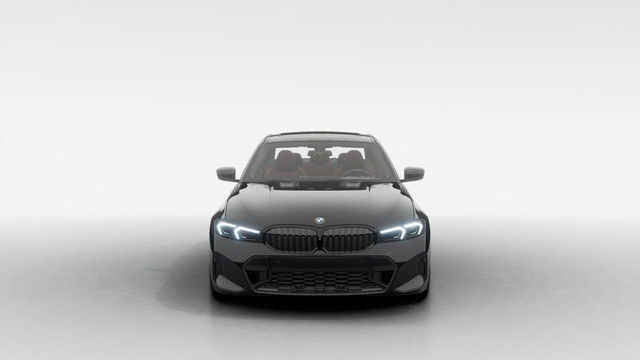 2025 BMW 3 Series 330i xDrive Sedan | Premium | M Sport Pro | M in Cars & Trucks in City of Montréal - Image 3