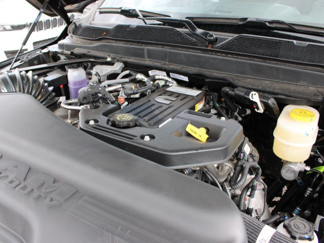 2025 Ram 3500 Big Horn 4x4, 35 Inch Tires in Cars & Trucks in Calgary - Image 2
