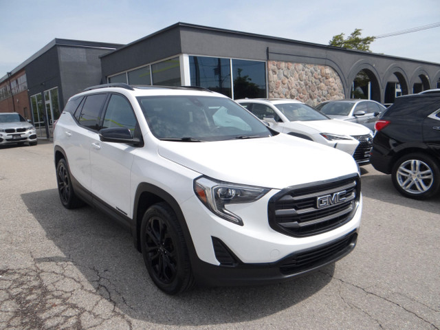 2020 GMC Terrain SLE AWD *PANO ROOF/CARPLAY/BACKUP CAM/BLUETOOTH in Cars & Trucks in City of Toronto