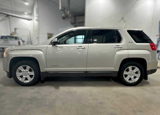 2013 GMC Terrain SLE-1 in Cars & Trucks in Lloydminster - Image 3
