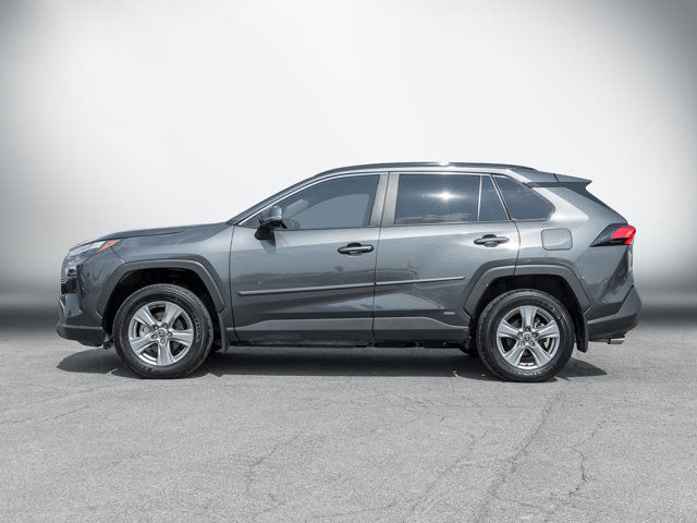 2023 Toyota RAV4 Hybrid XLE | Clean Carfax | Heated Seats | in Cars & Trucks in Hamilton - Image 3
