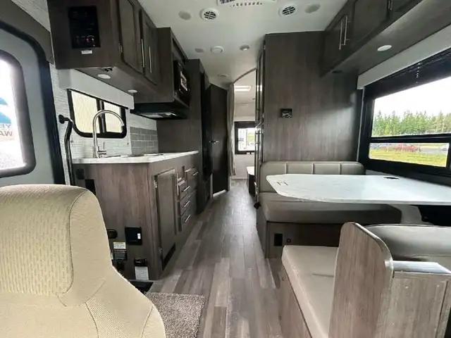 2025 JAYCO Redhawk SE 22CF in RVs & Motorhomes in Thetford Mines - Image 12