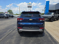 Experience the agile handling and versatile design of this 2022 Chevrolet Trailblazer LT. This black... (image 4)