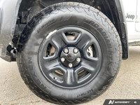 This Jeep Wrangler has a powerful Regular Unleaded V-6 3.6 L/220 engine powering this Manual transmi... (image 9)