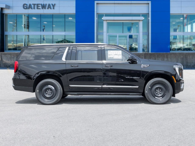 2025 GMC Yukon XL Elevation in Cars & Trucks in Mississauga / Peel Region - Image 3