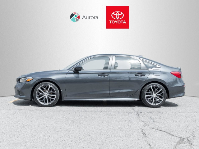 2022 Honda Civic Touring Dealer Maintained, Locally Owned, Lo... in Cars & Trucks in Markham / York Region - Image 3