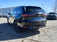 This Mazda CX-70 MHEV has a strong Intercooled Turbo Gas/Electric I-6 3.3 L/200 engine powering this... (image 2)