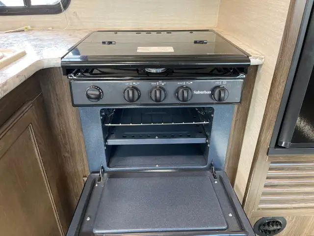 2018 Keystone BULLET in Travel Trailers & Campers in Terrace - Image 21