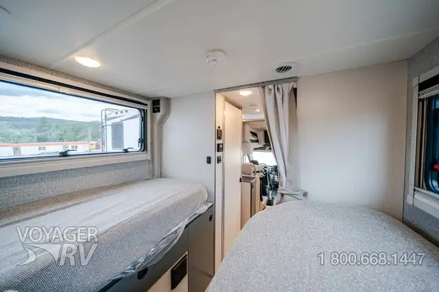 2025 Winnebago Ekko 22A AWD POP-TOP in RVs & Motorhomes in Kelowna - Image 24
