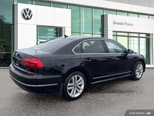 2016 Volkswagen Passat Highline62940369097089124