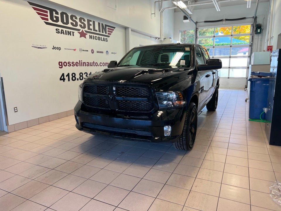 2022 Ram 1500 Classic NIGHT EDITION