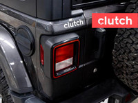 Auto Dimming Rearview Mirror, Front Heated Seats, Dual Zone Front Climate Control and more! Clutch i... (image 9)