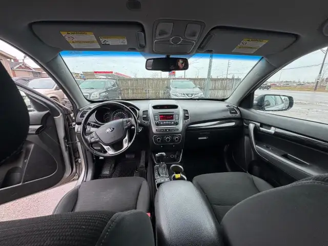2015 Kia Sorento LX, AWD, V6, 2 SETS OF WHEELS, CERTIFIED in Cars & Trucks in London - Image 15