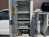 2015 Ford F-550 Service Truck Diesel 6.7L V8 Diesel Engine 127,861 KM 4X4 DRW VMAC Air Compressor 28... (image 8)