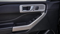 *Leather Seats, Panoramic Sunroof, Cooled Seats, Bang and Olufsen Premium Audio, Navigation, 360 Cam... (image 8)