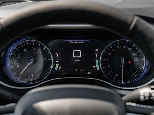 2025 Chrysler Grand Caravan SXT in Cars & Trucks in Barrie - Image 3